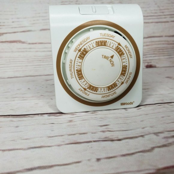 Woods Coleman Cable Mechanical Outlet Timer - Picture 3 of 9